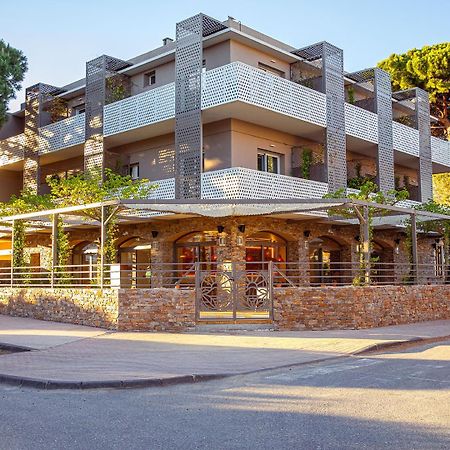 Hotel La Menado Cavalaire-sur-Mer Exterior photo